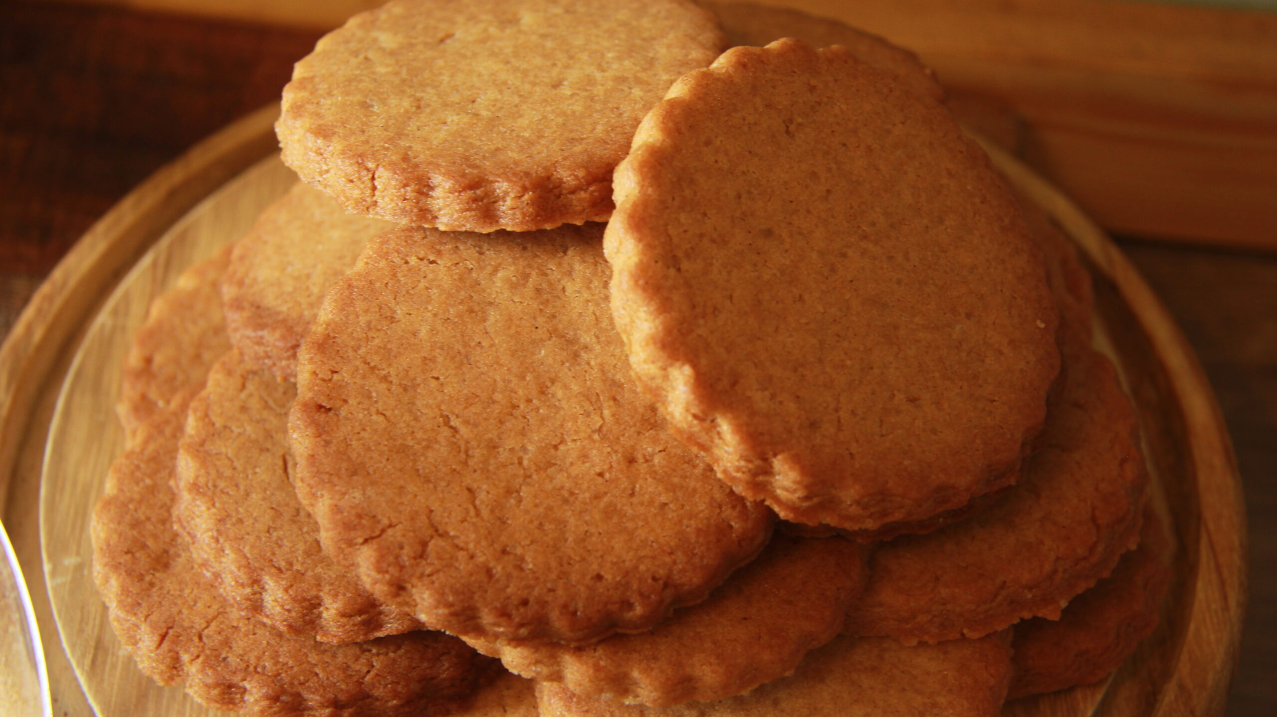 Easy Gingerbread Cookies Recipe